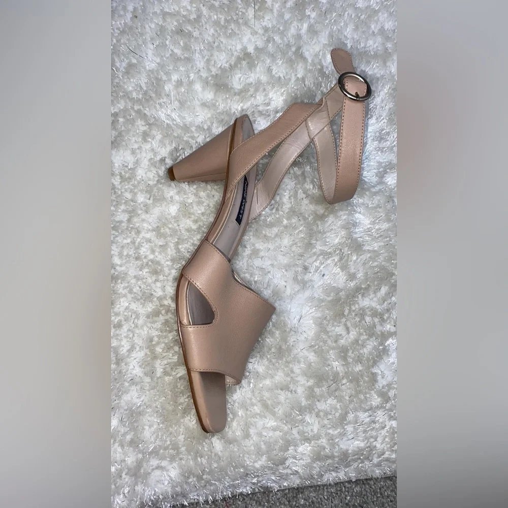 Nine West Sandals Color Cream - Picture 2 of 4